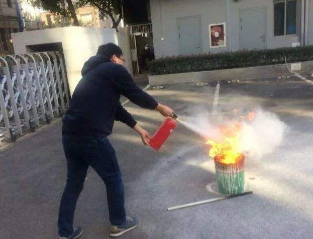 国产日韩成人内射视频丨成人高清内射丨后入内射视频丨后入骚少妇内射AV丨后入内射无码人妻丨国产无套成人体内射精一区二区丨内射极品少妇一区二区AV丨内射美女毛片 干粉滅火器的分類及正確使用方法